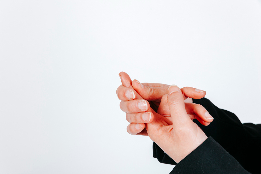 Kai pūliuoja rankos pirštas: ką daryti